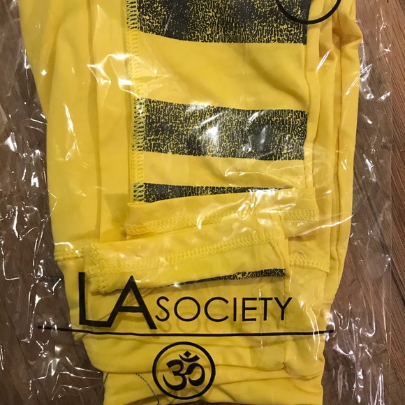 LA Society Ballerina Leggins - Picture 4 of 5